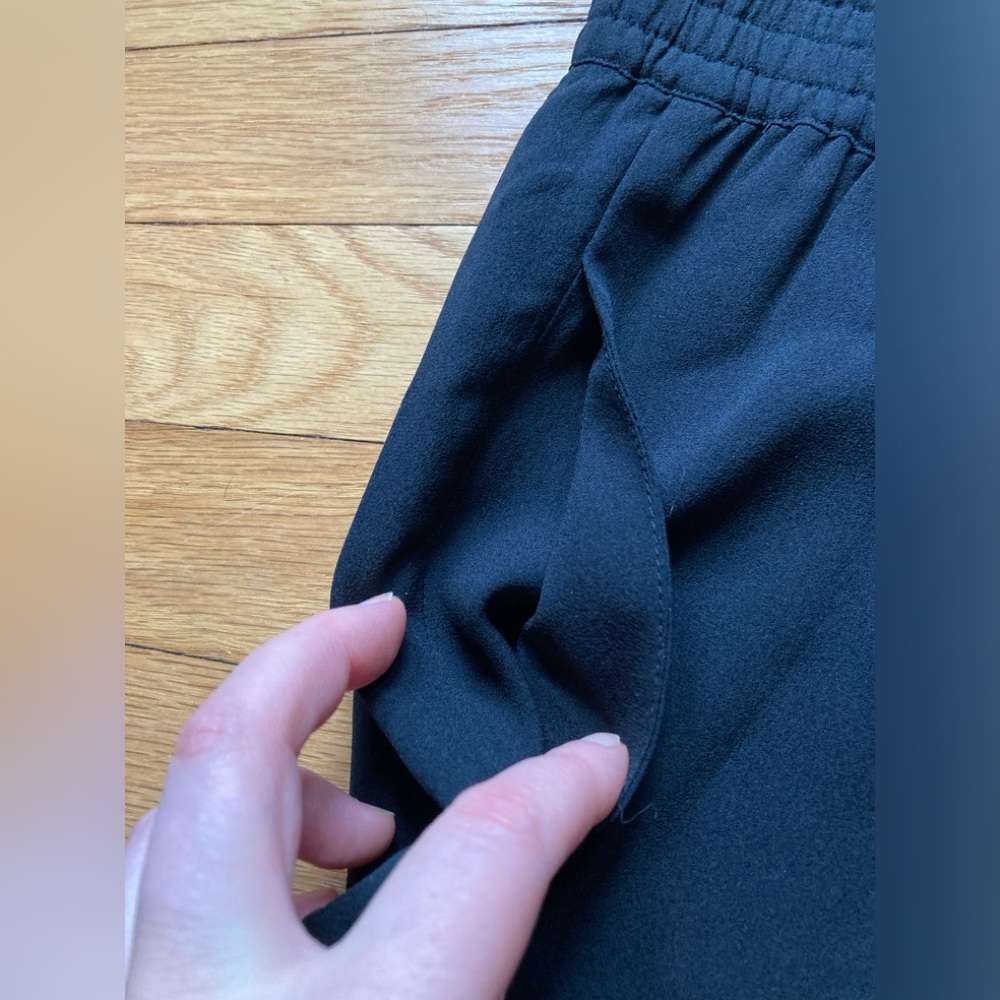 🖤 Vince 100% silk joggers in black - Picture 11 of 14
